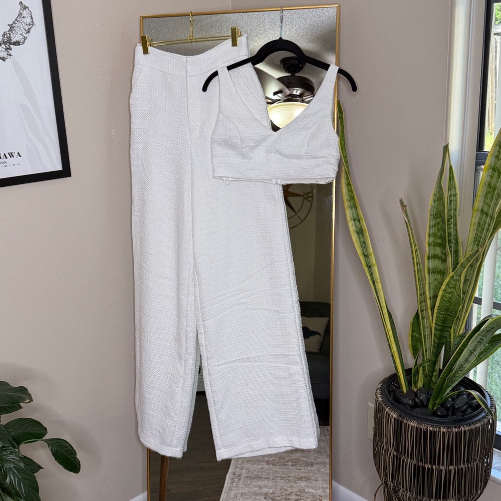 ADELAIDE TWO PIECE SET Crop Top and Wide Leg Pants Set in White - Picture 5 of 10